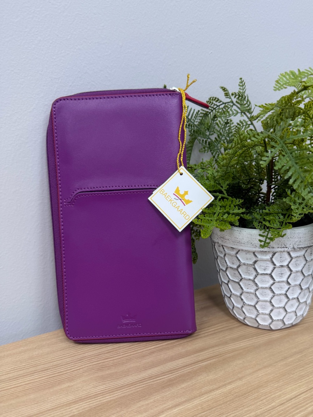 NWT BAEKGAARD Purple and Red Passport Case/Wallet